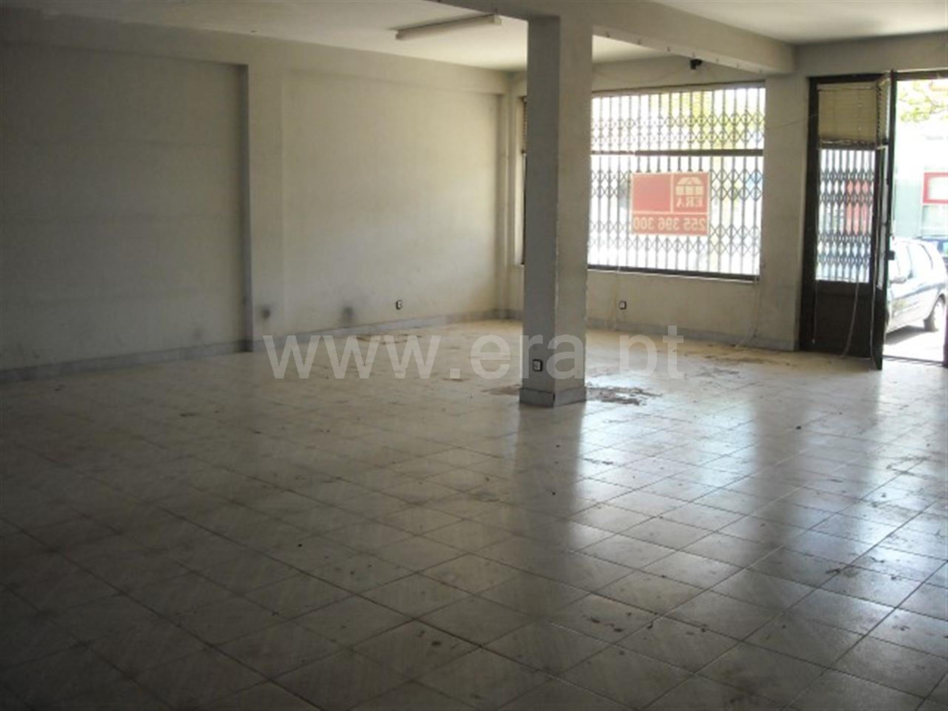 Loja / Amarante, Freixo de Cima e de Baixo / Venda / Ref. 049150144